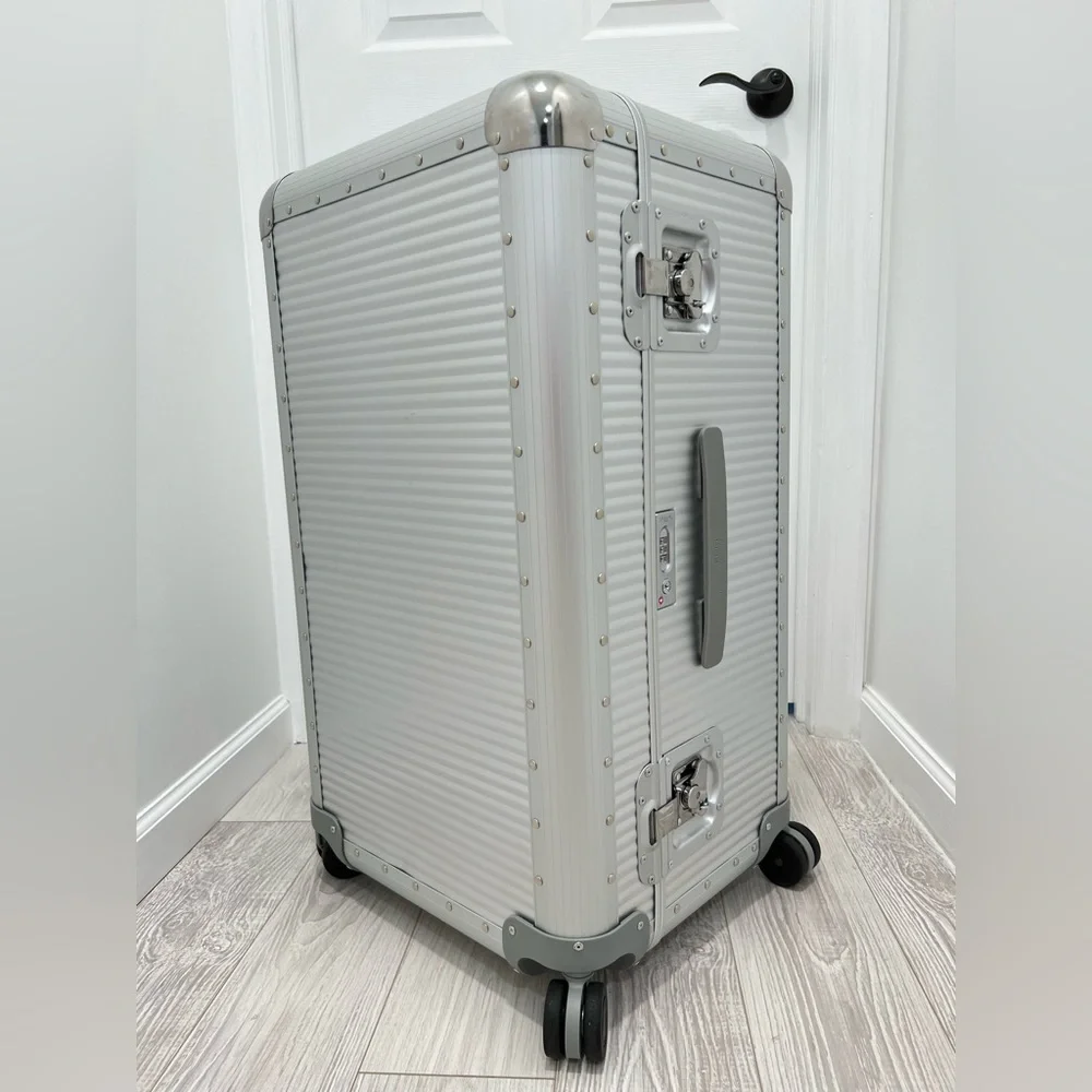 FPM Milano Bank Trunk On Wheels Suitcase 96LT